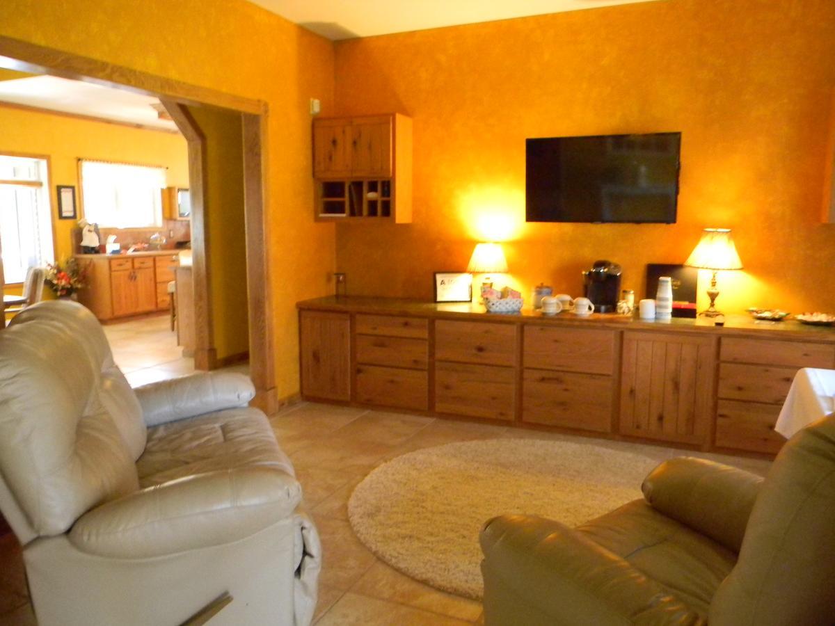 Jordan Lake B & B New Hill ภายนอก รูปภาพ
